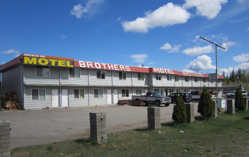 Brothers Inn Motel Prince George Buitenkant foto